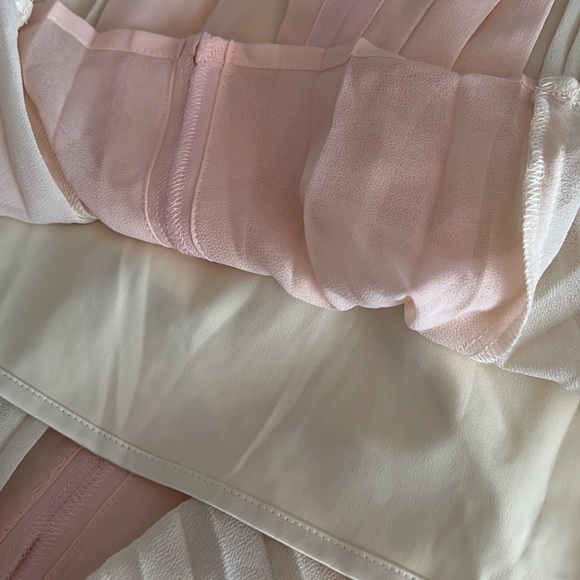 Cream and pink ombré Victoria’s Secret pleated dress - Picture 7 of 7